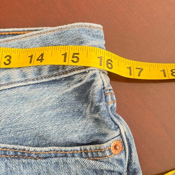 Levi’s 501 Button Fly Jeans Short - Picture 10 of 11